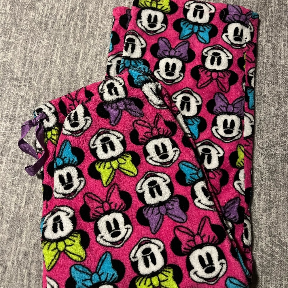 Disney Minnie Mouse fleece pajama pants. Elastic waist